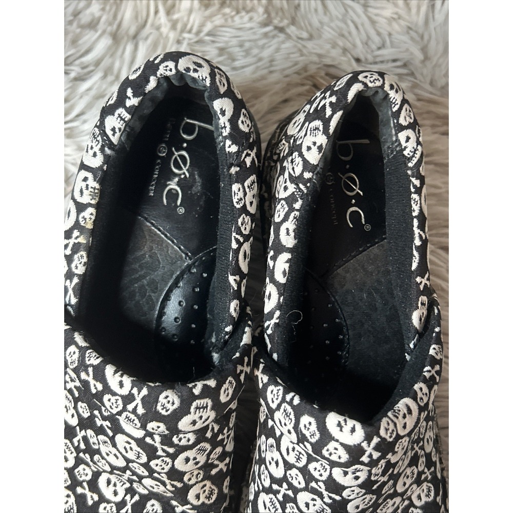 Boc Born Peggy Skull Print Slip On Wedge Comfort Clogs Black White Sz 7M C13033 - Picture 11 of 13